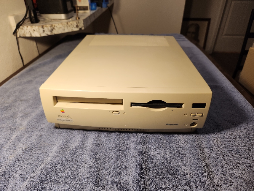ComputerHobbyShop Macintosh 6300CD