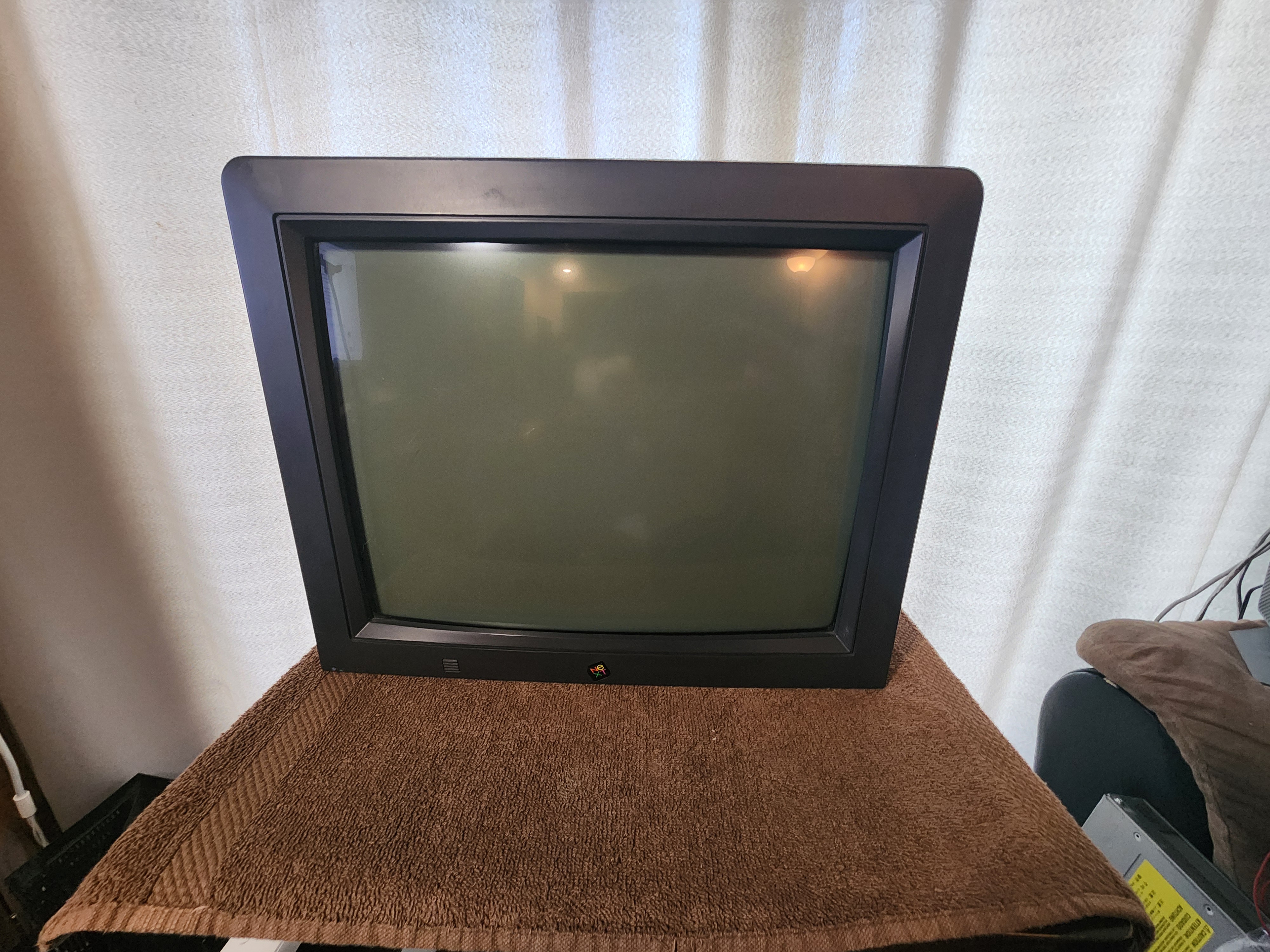 CRT replacement MegaPixel tube